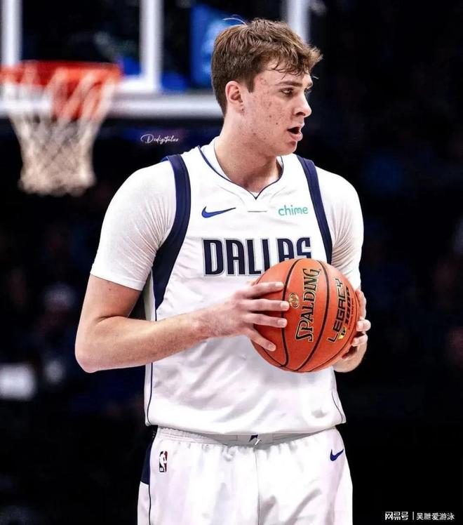 赛前欧联传出新动向,达拉斯独行侠强势反弹,管理层表态——媒体盛赞,高层口径保持一致(俄克拉荷马城雷霆vs达拉斯独行侠) 赛前欧联传出新动向,达拉斯独行侠强势反弹,管理层表态——媒体盛赞,高层口径保持一致(俄克拉荷马城雷霆vs达拉斯独行侠)