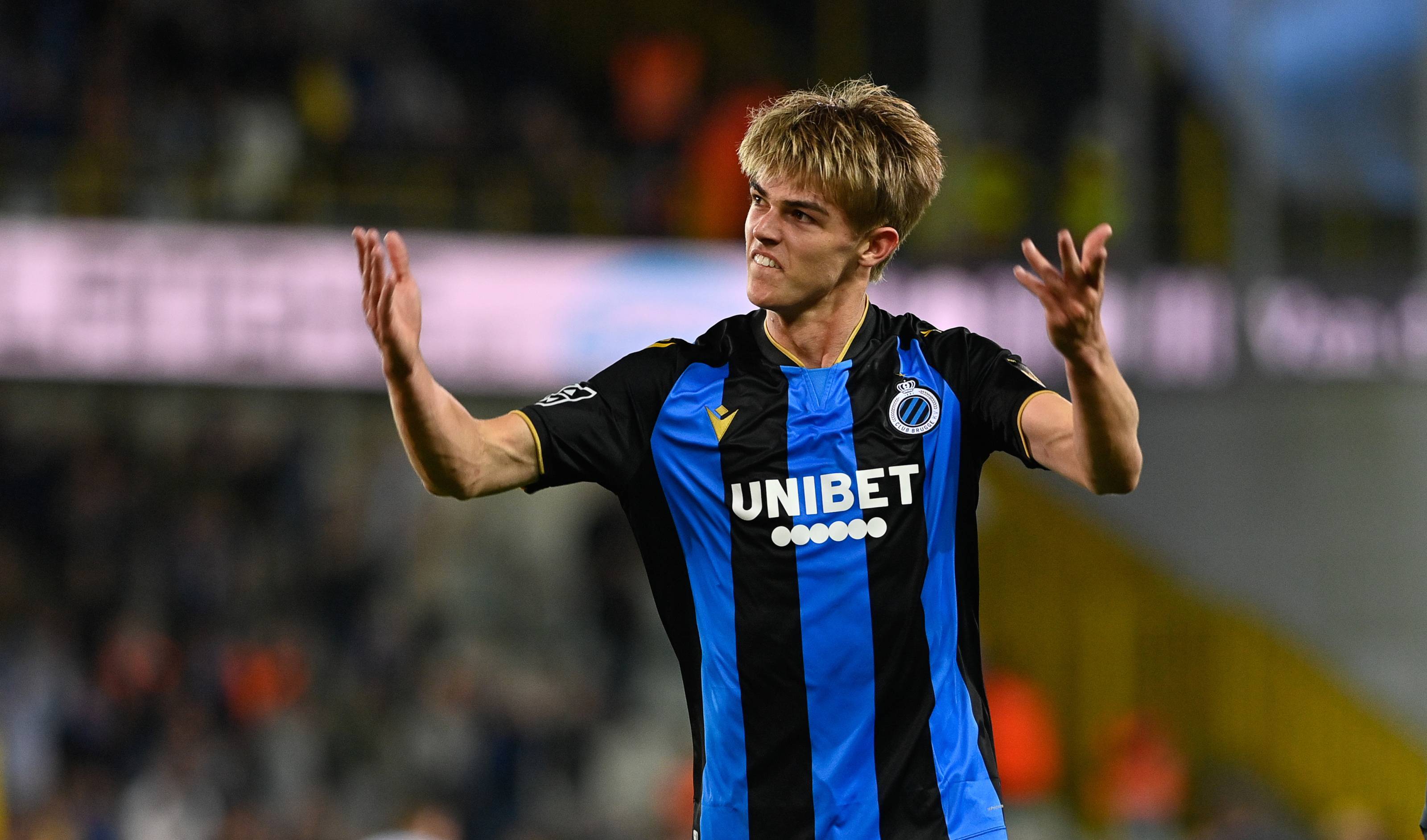 葡萄牙体育加时末段篮板制胜,志在欧冠名次提升,话题不断,轮换策略成焦点 葡萄牙体育加时末段篮板制胜,志在欧冠名次提升,话题不断,轮换策略成焦点