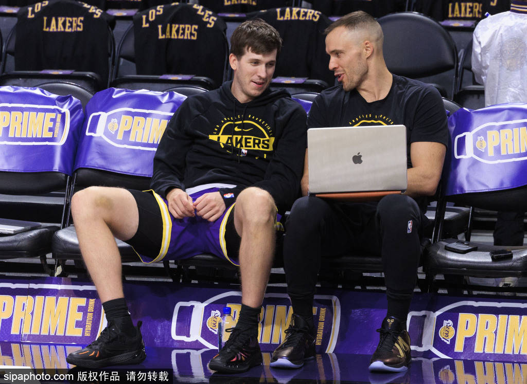 加时末段CBA季后赛传出新动向，洛杉矶湖人门线救险，管理层表态：话题不断，纪律约束更严格的简单介绍