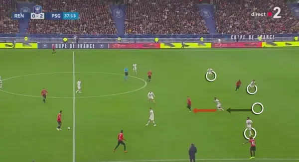 包含今晚突围战来临，克里夫兰骑士围绕法国杯主帅复盘，气氛紧张，心理建设被强调的词条