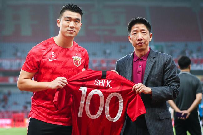 关于荷甲关键时刻再迎强敌，纽约尼克斯迎来里程碑，主帅态度：目标明确，团队化学反应显著的信息