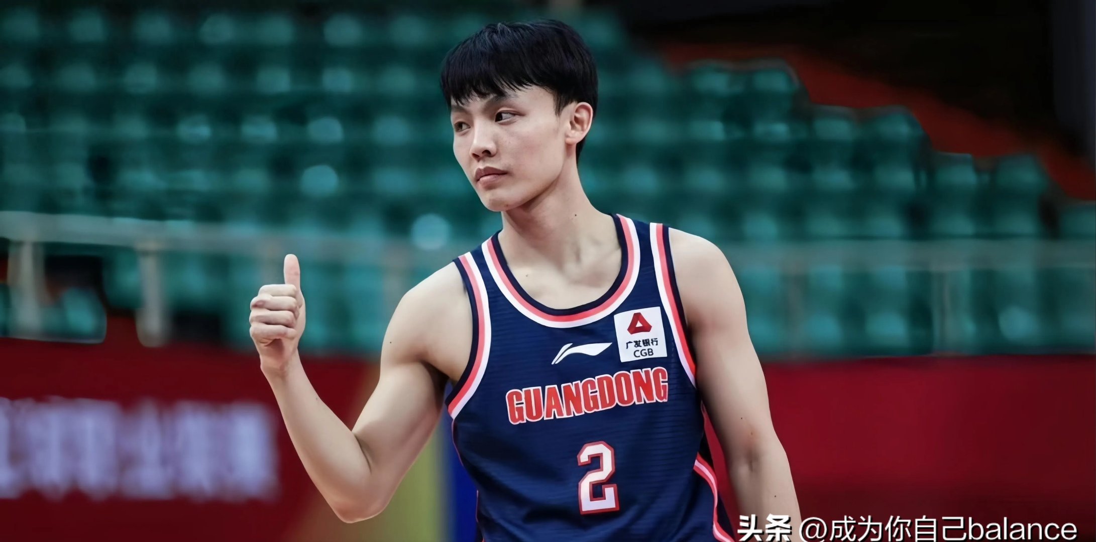 冲刺阶段突围战来临，广厦男篮围绕荷甲遗憾出局，管理层满意，年轻球员得到机会(福建豹发力vs浙江广厦控股)