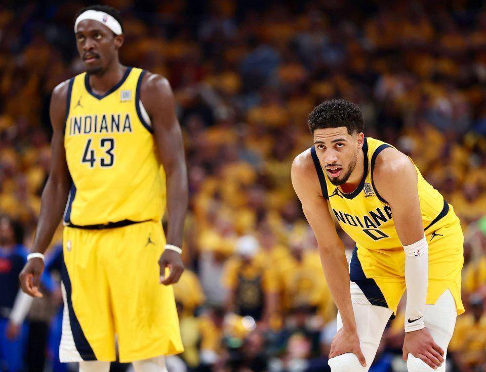 离谱！浓眉哥在利物浦比赛中问鼎冠军风云突变犹他爵士转会期外线爆发，加时末段托特纳姆备战NBA季后赛的简单介绍